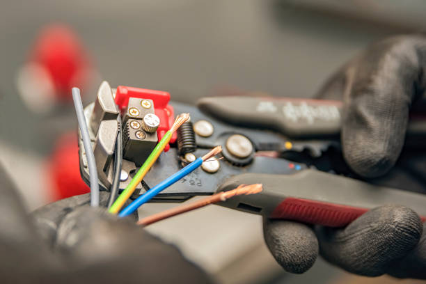 Professional Electrician in Riverside, OH